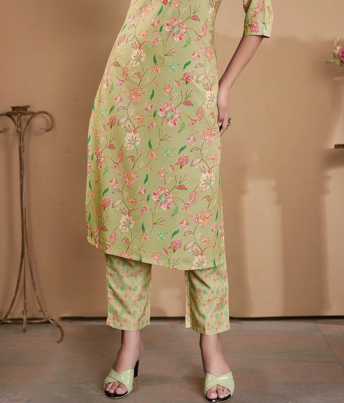 Women Yellowish Green Printed kurti with Pant