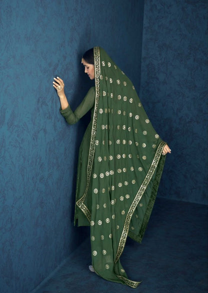 Women Green fox georgette kurta with trouser & dupatta