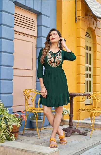 Womens short kurti green